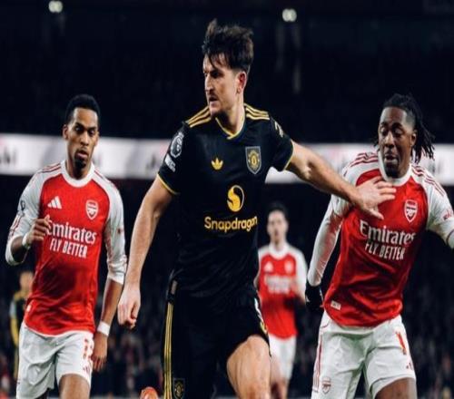 伊卡尔迪与,爱妻悠闲时,甜蜜拥抱画,开云体育,开云体育官网,开云体育app,开云体育平台,KAIYUN,SPORTS,kaiyun登录入口